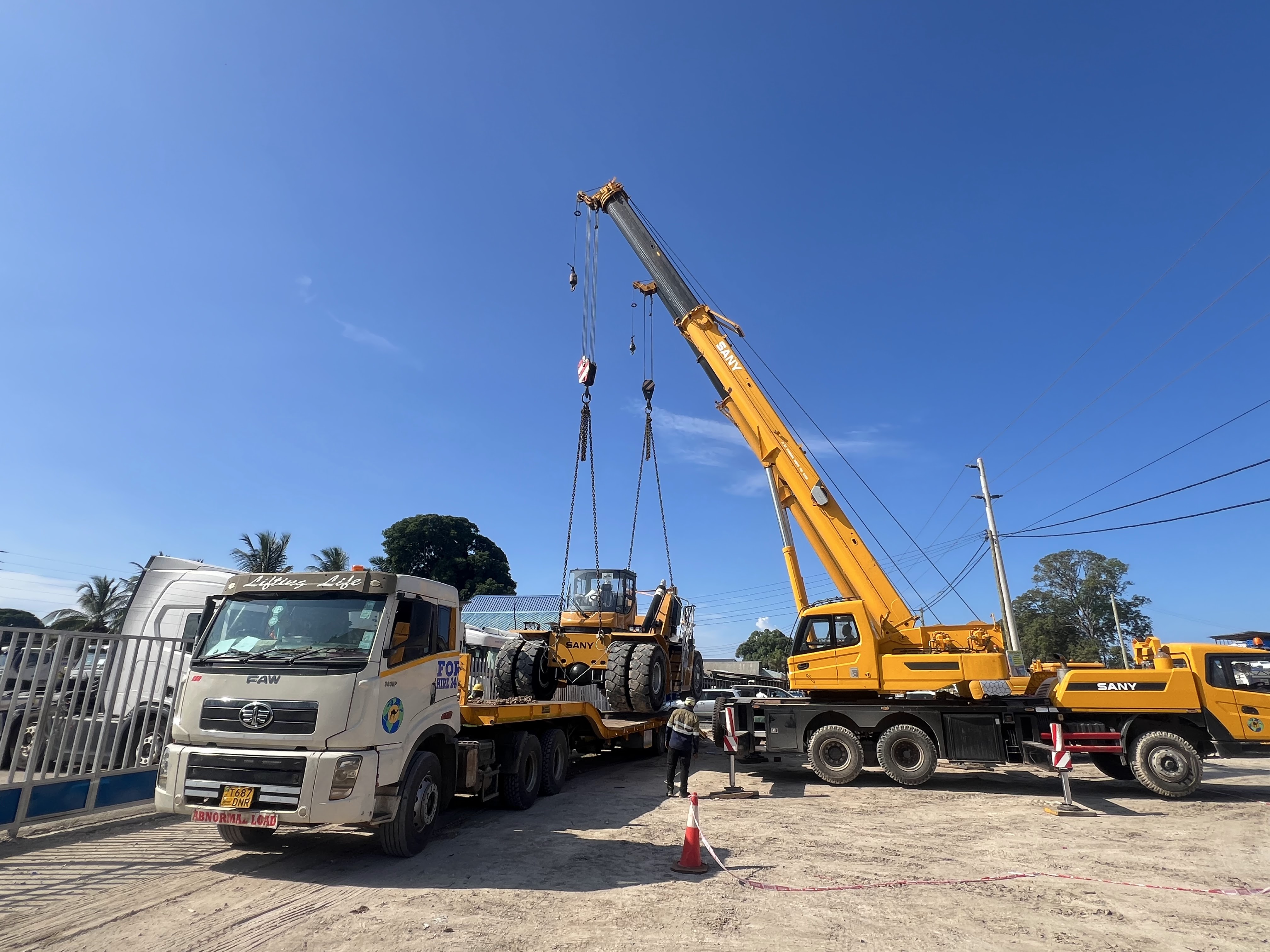 Safe & Efficient Heavy Lifting Project – VINMART Logistics (2019)
